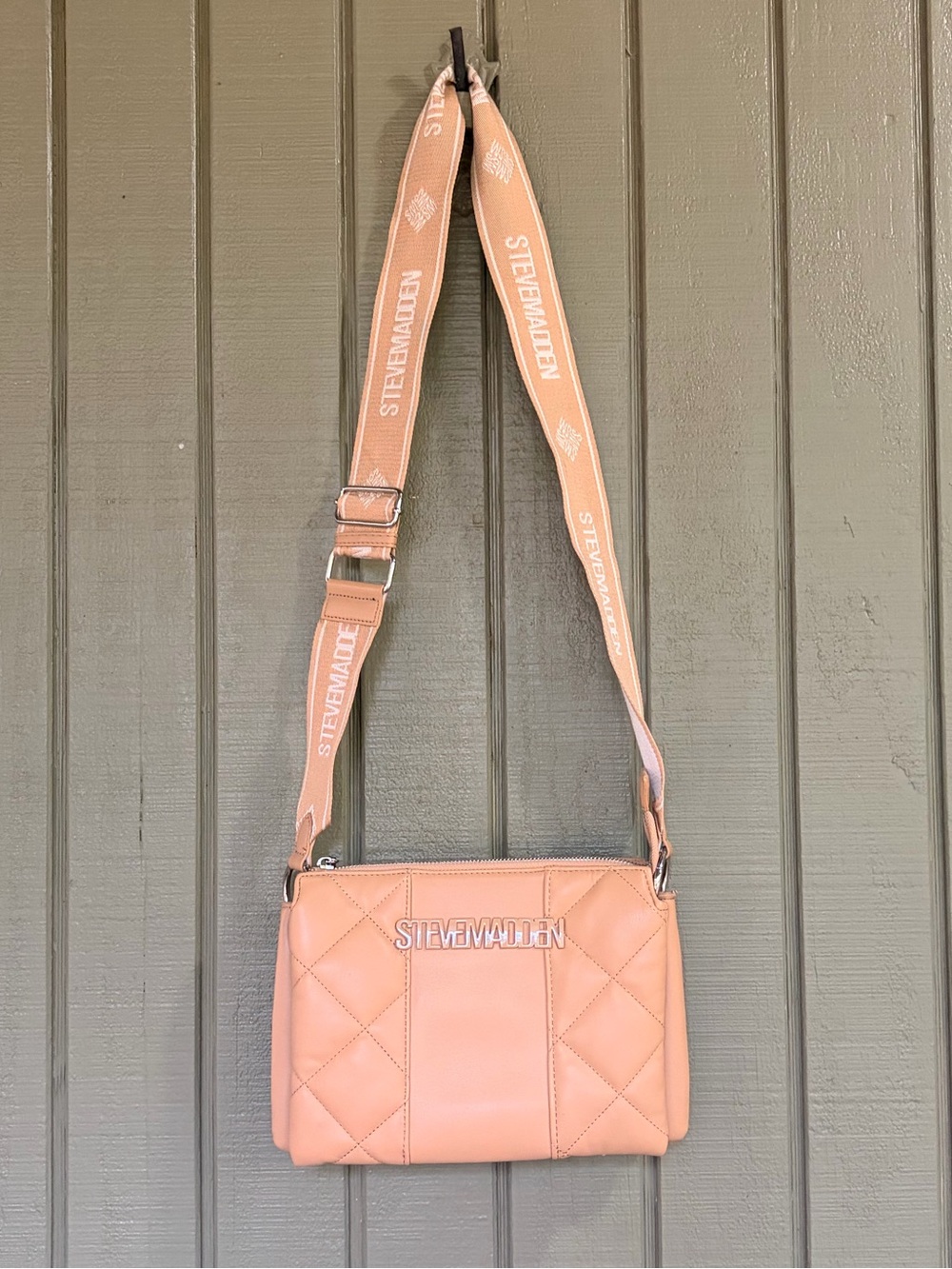 Steve Madden Beige Tan Quilted Crossbody Bag Logo Strap